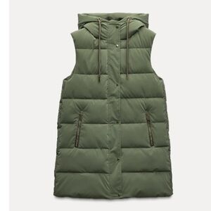 Spring 🌺NWT Zara Leather effect jacket size XS
🚨 My prices are firm, no discount